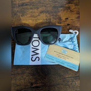 Toms Traveler Collection Sydney Cat Eye Sunglasses Black w/ Green 50-23-148
